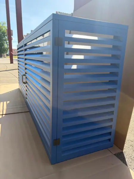 Cache Clim Design en Aluminium – Protection Élégante avec Portes et Poignées